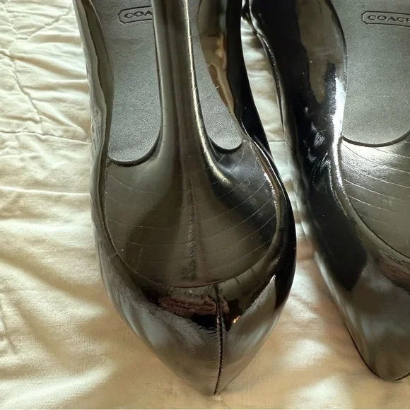 Coach Women’s Black Shiny Open Toe Heels Pumps with Coach Button Buckle - Picture 9 of 12